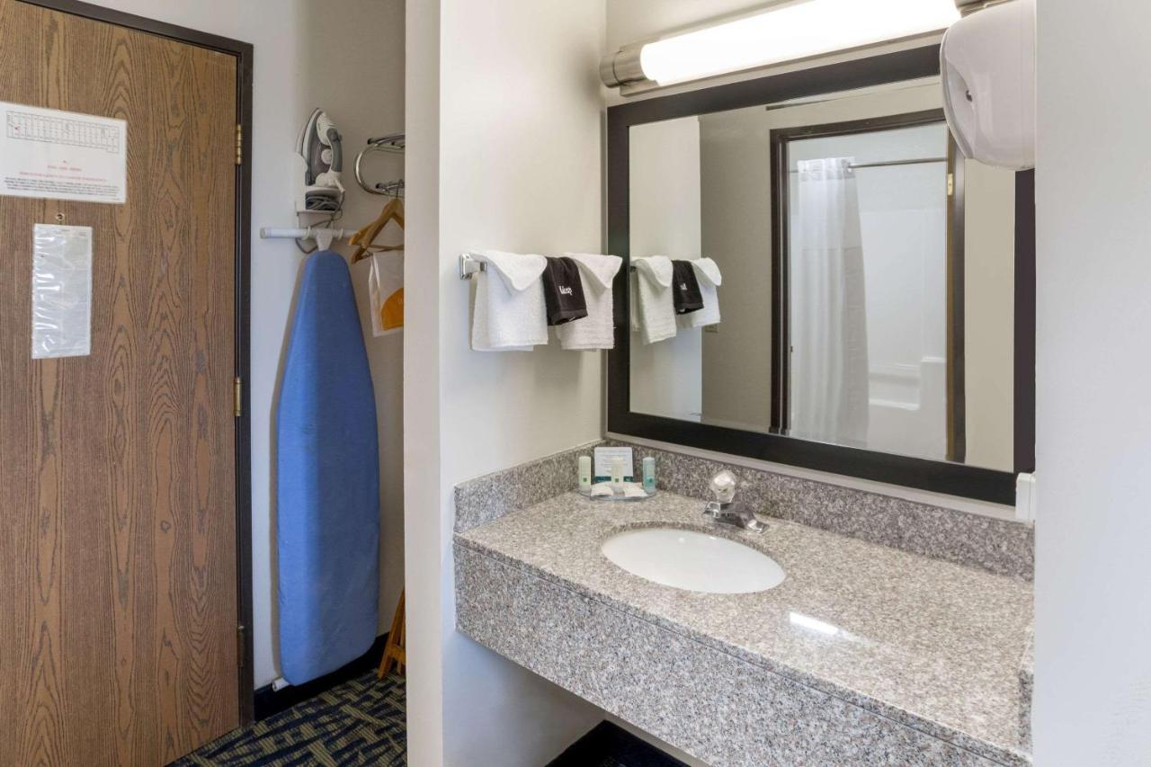 Quality Inn Rochelle Buitenkant foto