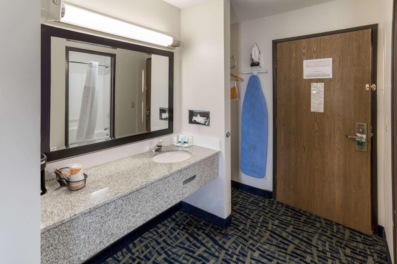 Quality Inn Rochelle Buitenkant foto